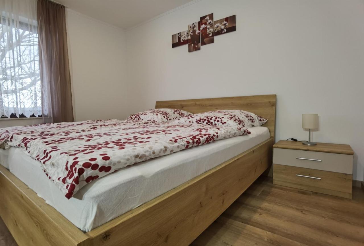 Ferienwohnung Hockertz Habscheid Екстер'єр фото